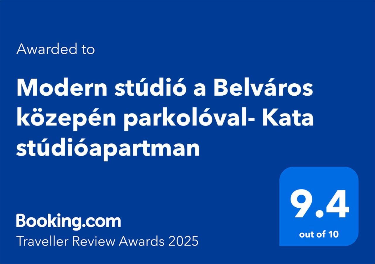 Modern Studio A Belvaros Koezepen Parkoloval- Kata Studioapartman เยอร์ ภายนอก รูปภาพ